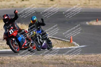 media/Apr-19-2025-AHRMA (Sat) [[3d98ca3309]]/Race/Group 8/Turn 4/